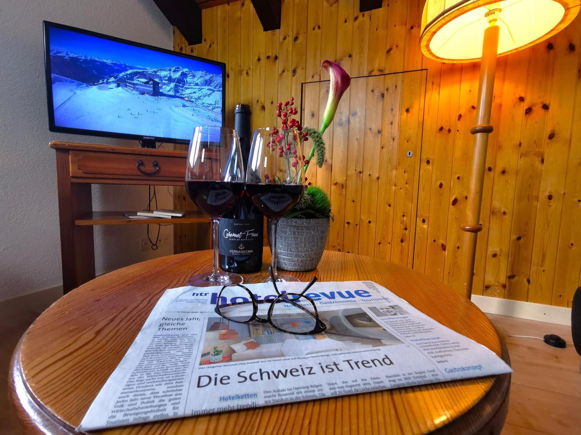 Hotel Alpenblick-Leukerbad-Therme Room photo